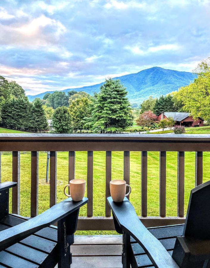 Ole Smoky Bnb - Game Room, Hot Tub, Mtn Views! Pigeon Forge Bagian luar foto