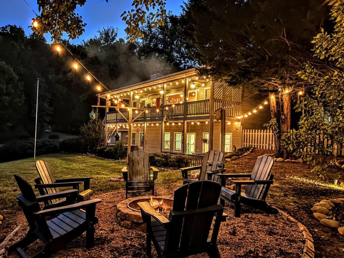 Ole Smoky Bnb - Game Room, Hot Tub, Mtn Views! Pigeon Forge Bagian luar foto