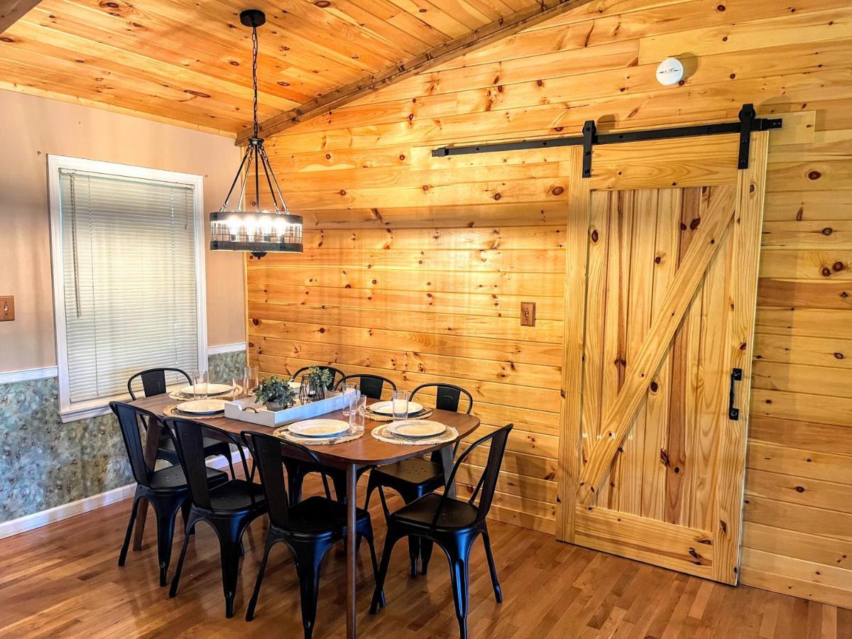 Ole Smoky Bnb - Game Room, Hot Tub, Mtn Views! Pigeon Forge Bagian luar foto