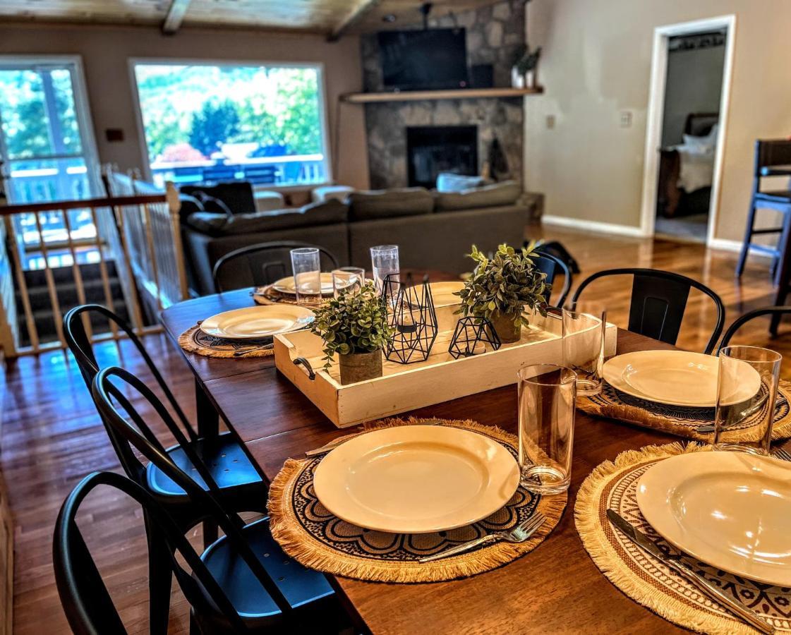 Ole Smoky Bnb - Game Room, Hot Tub, Mtn Views! Pigeon Forge Bagian luar foto