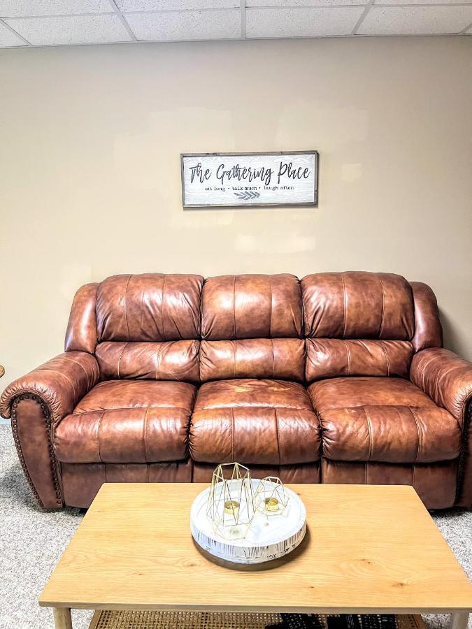 Ole Smoky Bnb - Game Room, Hot Tub, Mtn Views! Pigeon Forge Bagian luar foto