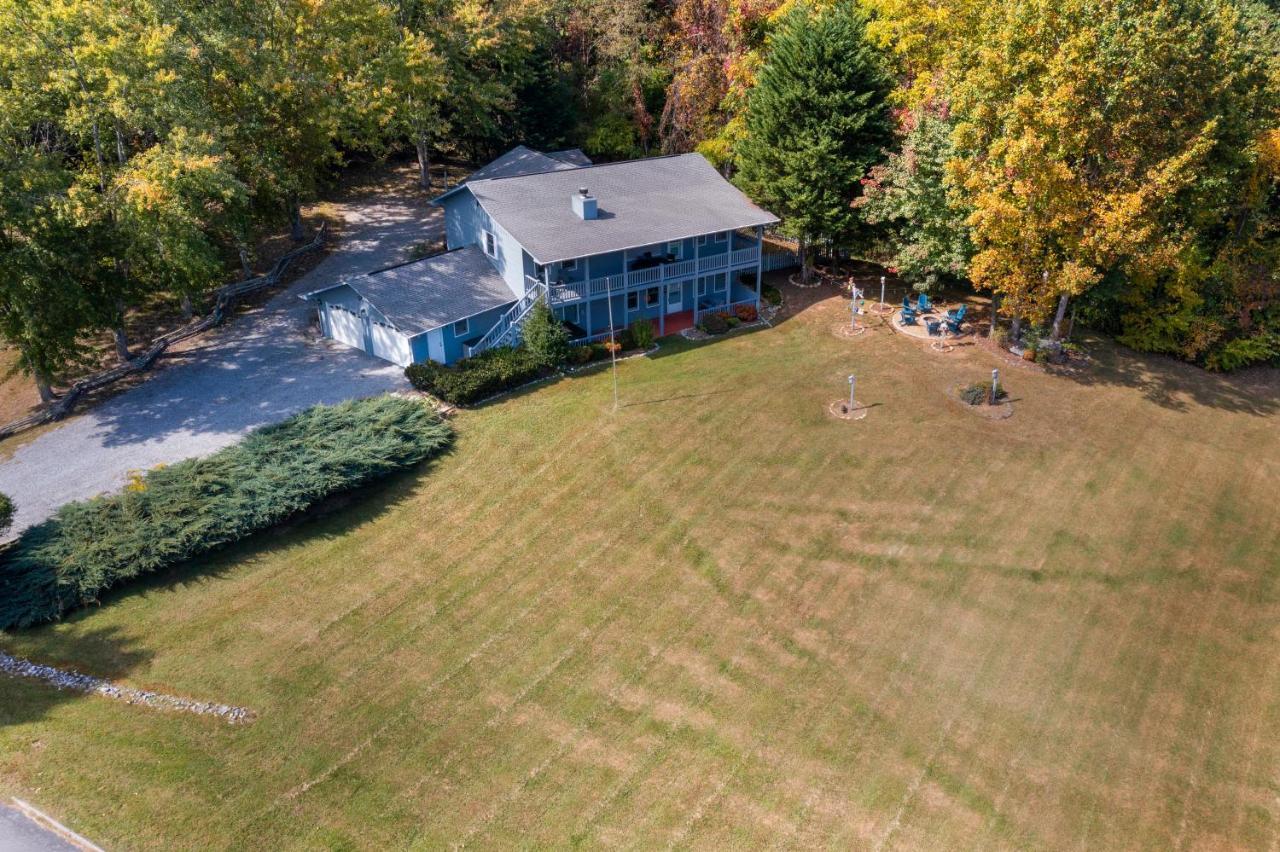 Ole Smoky Bnb - Game Room, Hot Tub, Mtn Views! Pigeon Forge Bagian luar foto