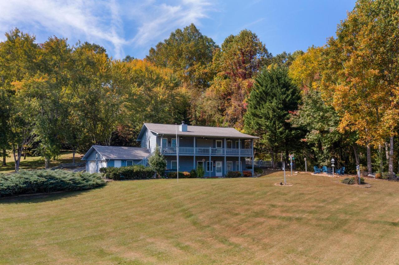 Ole Smoky Bnb - Game Room, Hot Tub, Mtn Views! Pigeon Forge Bagian luar foto